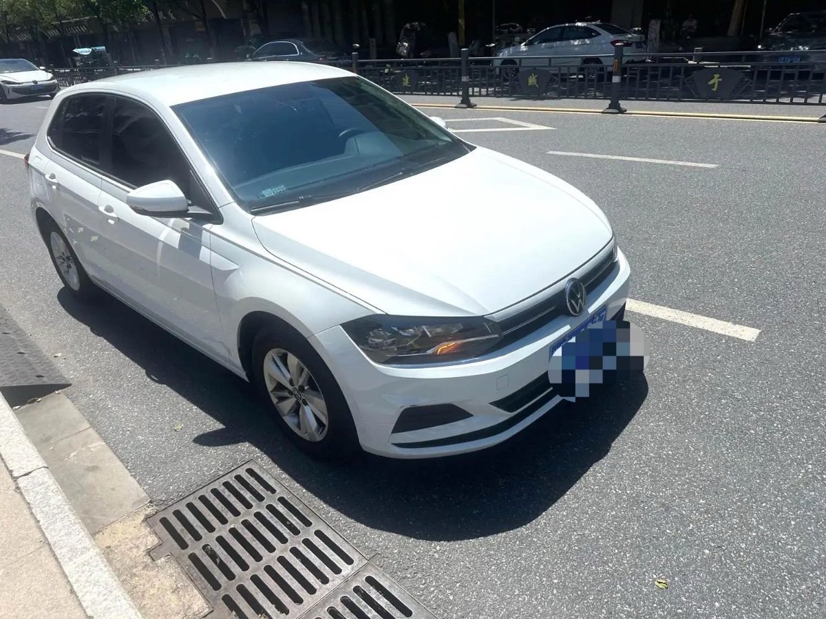 Volkswagen Polo 2023 car image #2
