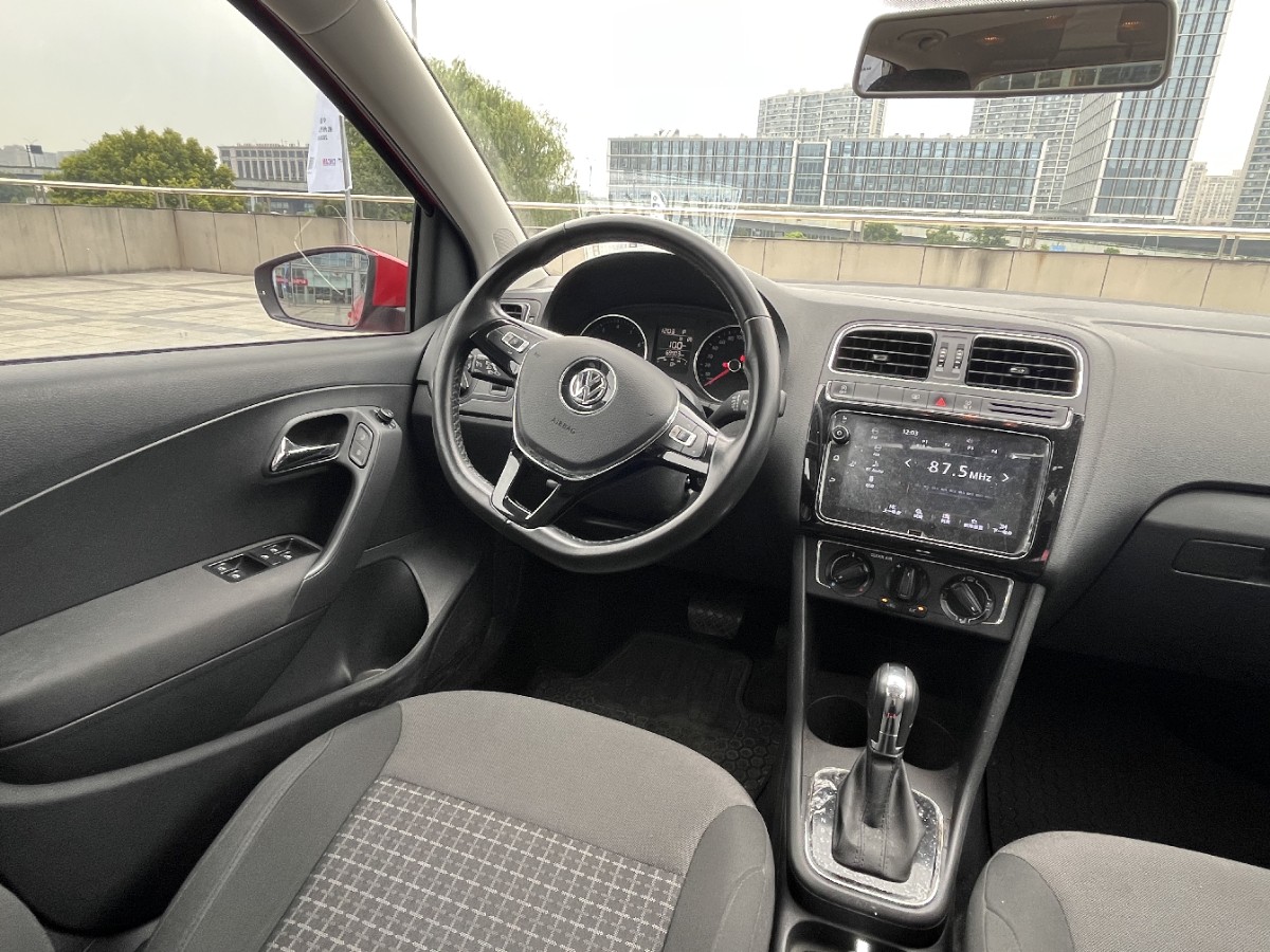 Volkswagen Polo 2019 #13 Volkswagen Polo 2019 car image #13
