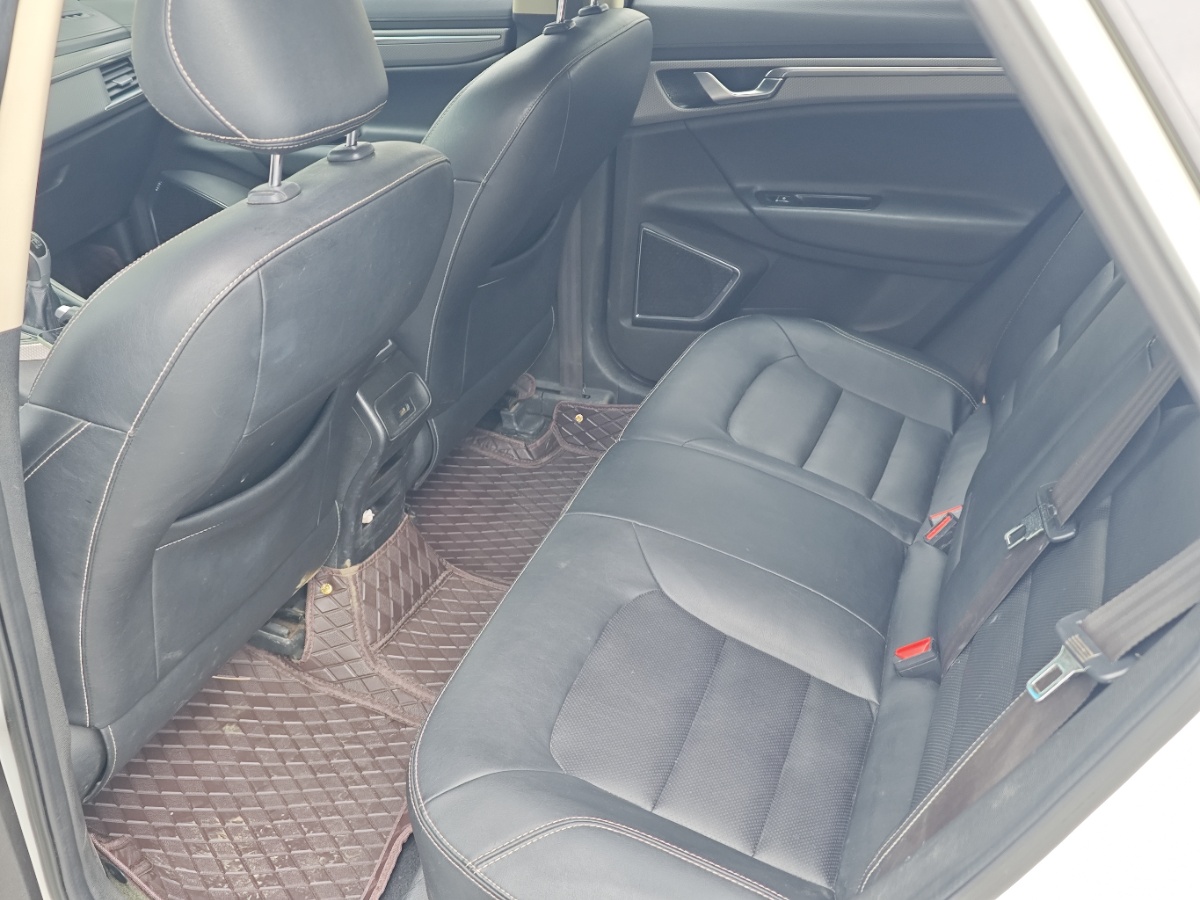 GEELY Emgrand GS 2017 car image #3