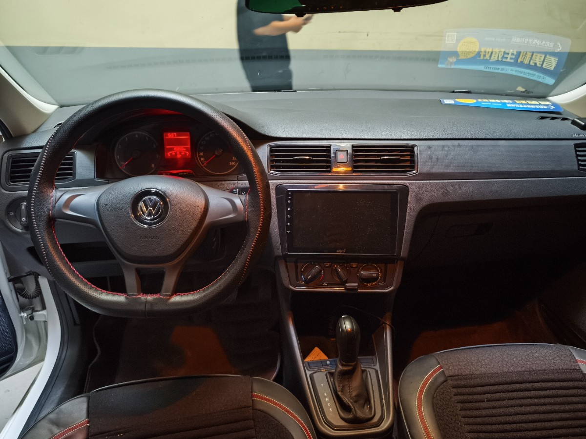 Volkswagen Santana 2019 car image #5