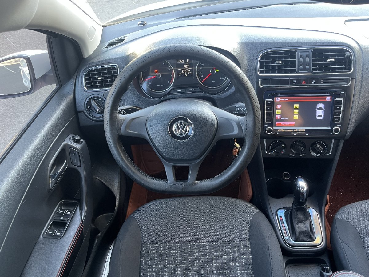 Volkswagen Polo 2016 #9 Volkswagen Polo 2016 car image #9