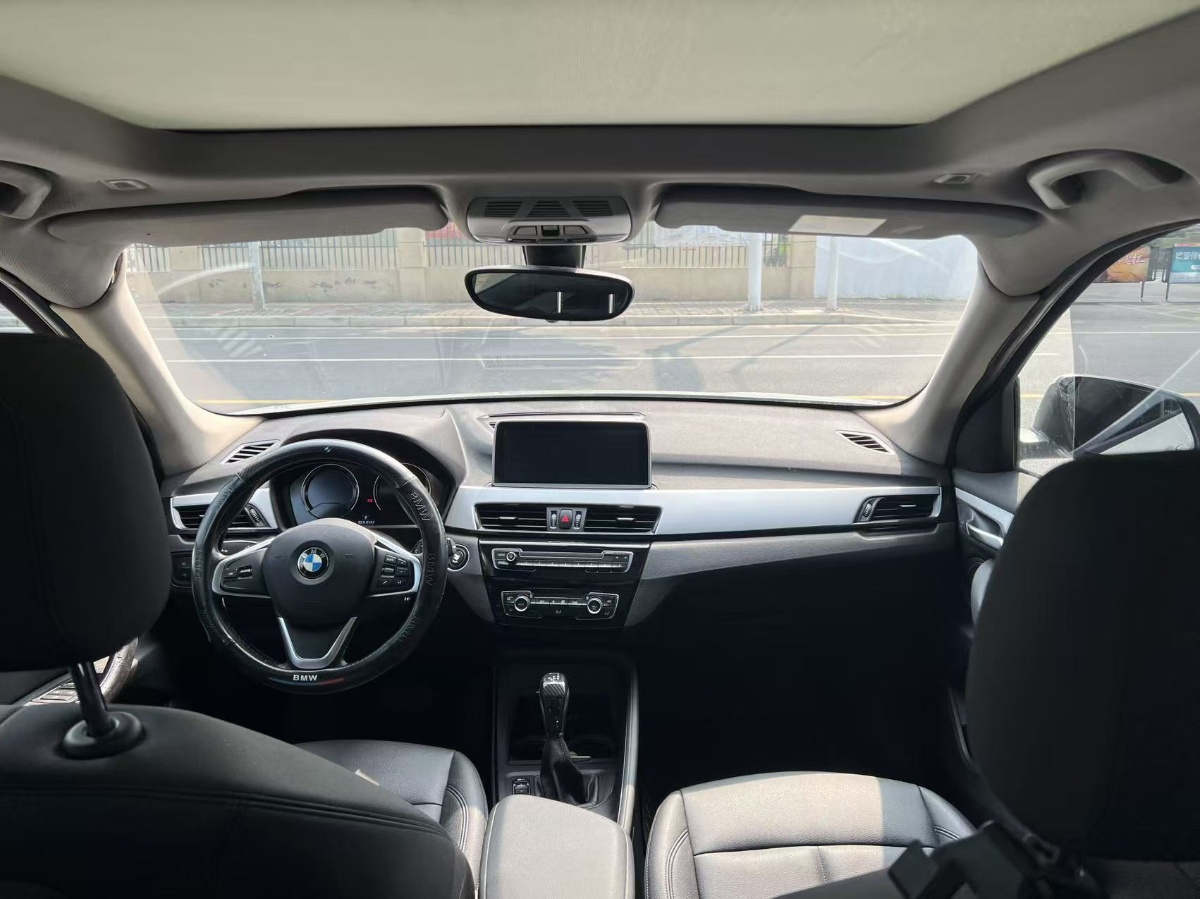 BMW X1 2018 #5 BMW X1 2018 car image #5