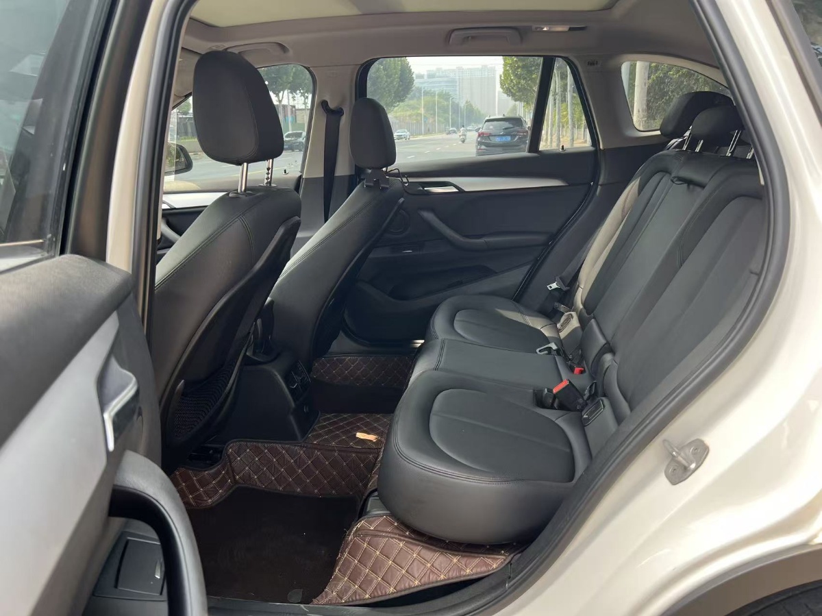 BMW X1 2018 #6 BMW X1 2018 car image #6
