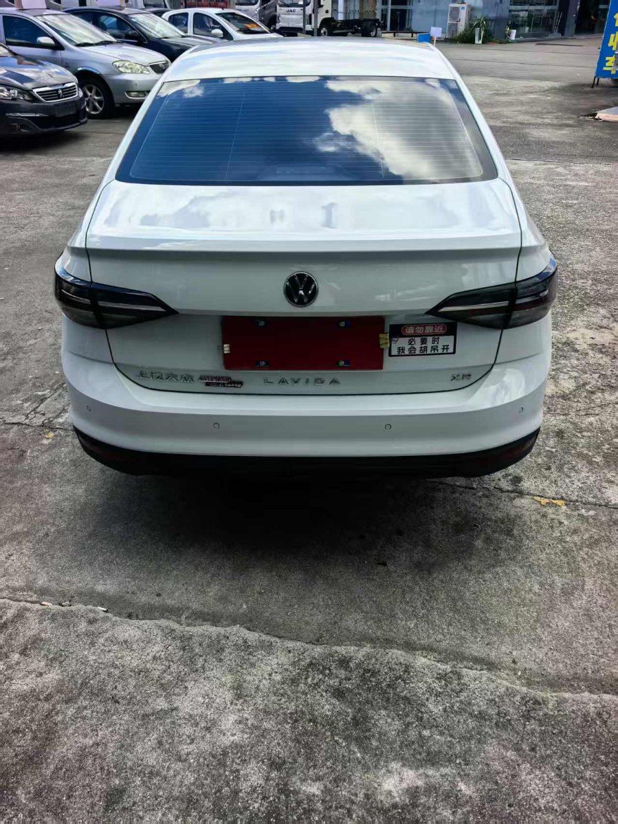 Volkswagen Lavida 2025 car image #4