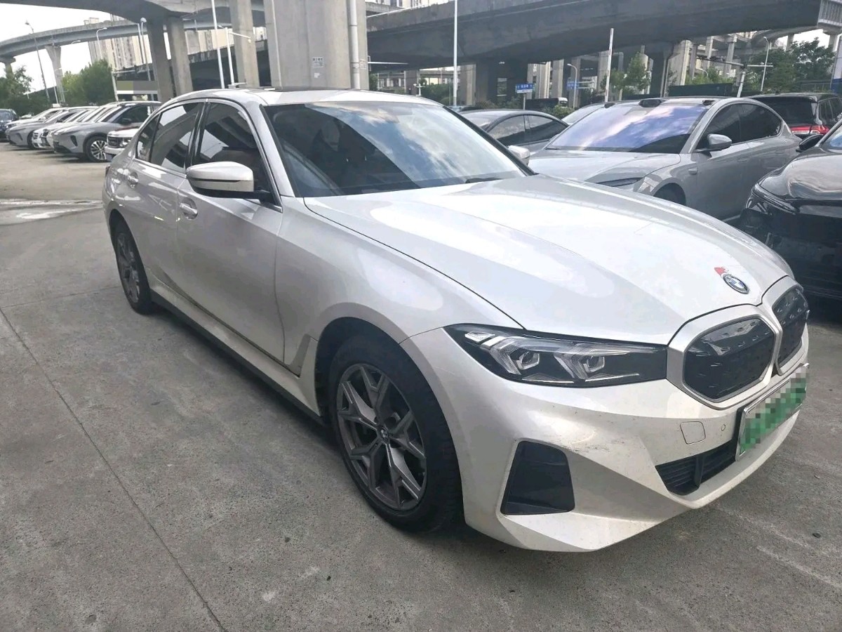 BMW i3 2023 car image #2