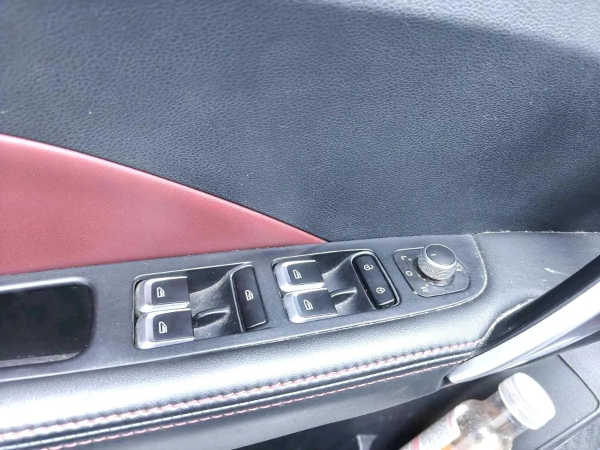 GEELY Coolray 2022 car image #5