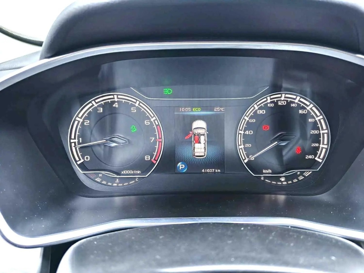 GEELY Coolray 2022 car image #3