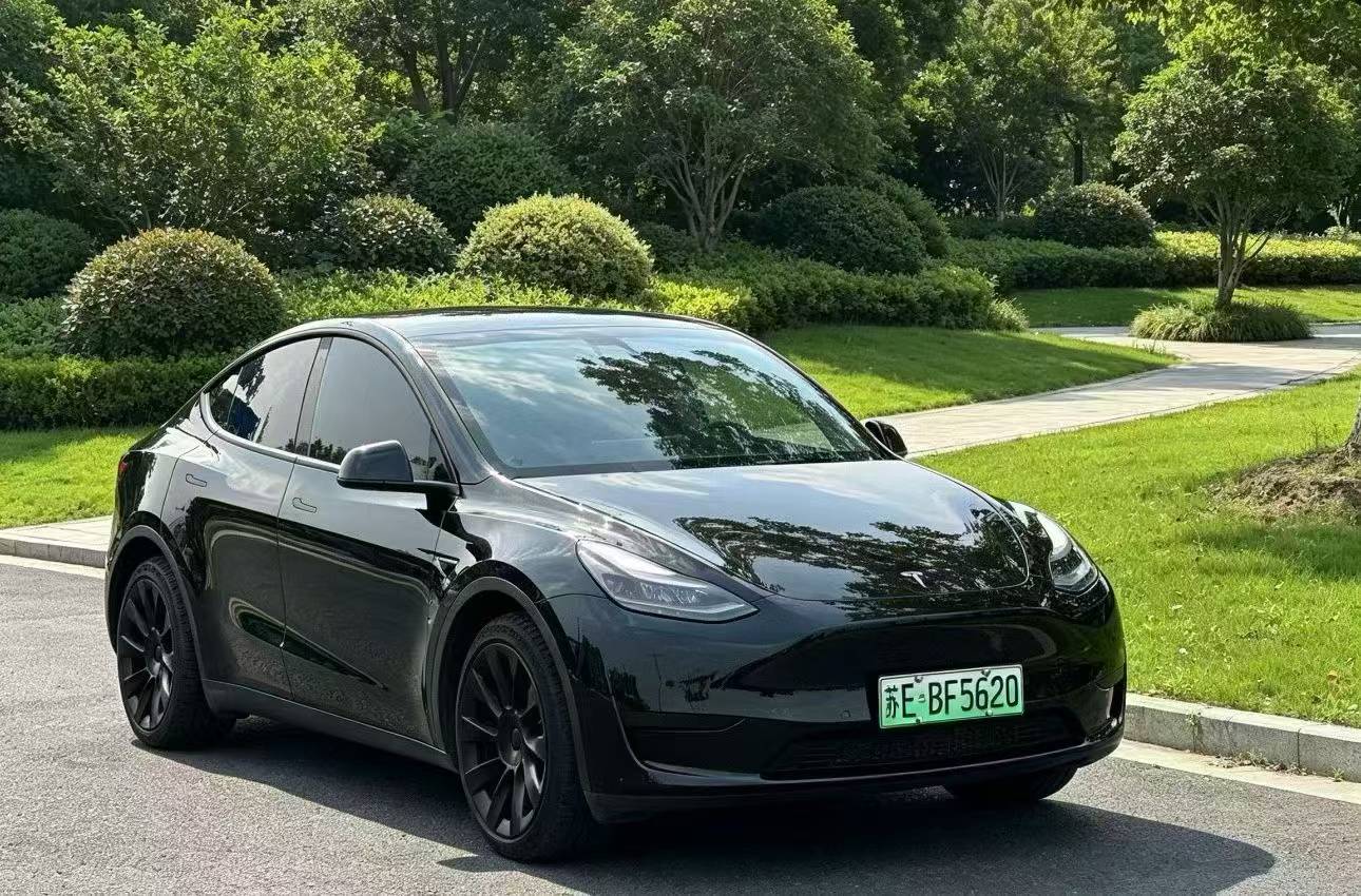 Tesla Model Y 2022 car image 