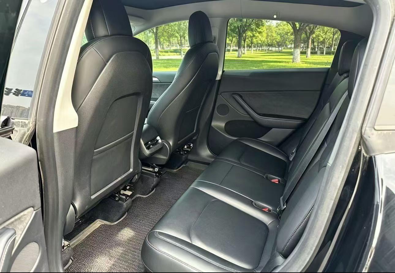 Tesla Model Y 2022 car image #6