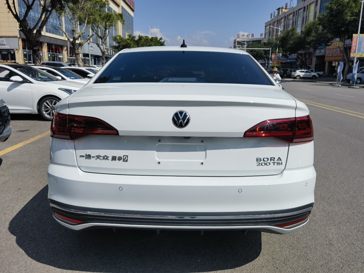 Volkswagen Bora 2025 car image #4