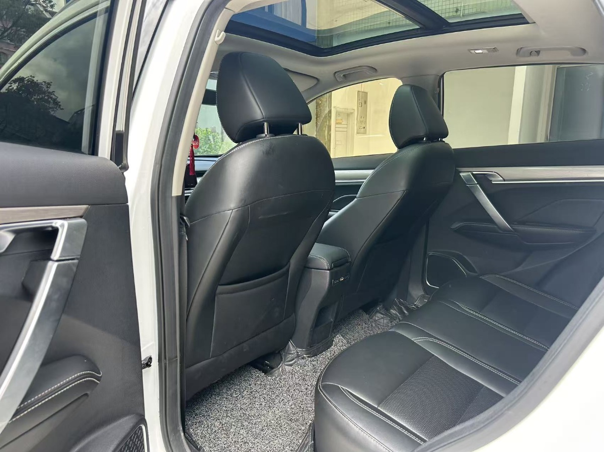 GEELY Coolray 2019 #5 GEELY Coolray 2019 car image #5