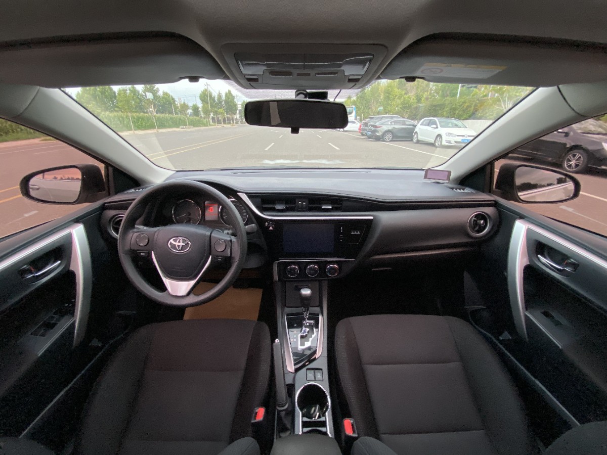 Toyota Corolla 2018 #8 Toyota Corolla 2018 car image #8