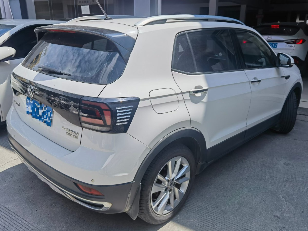 Volkswagen T-Cross 2020 #6 Volkswagen T-Cross 2020 car image #6