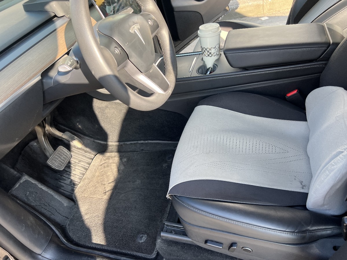 Tesla Model Y 2021 #2 Tesla Model Y 2021 car image #2