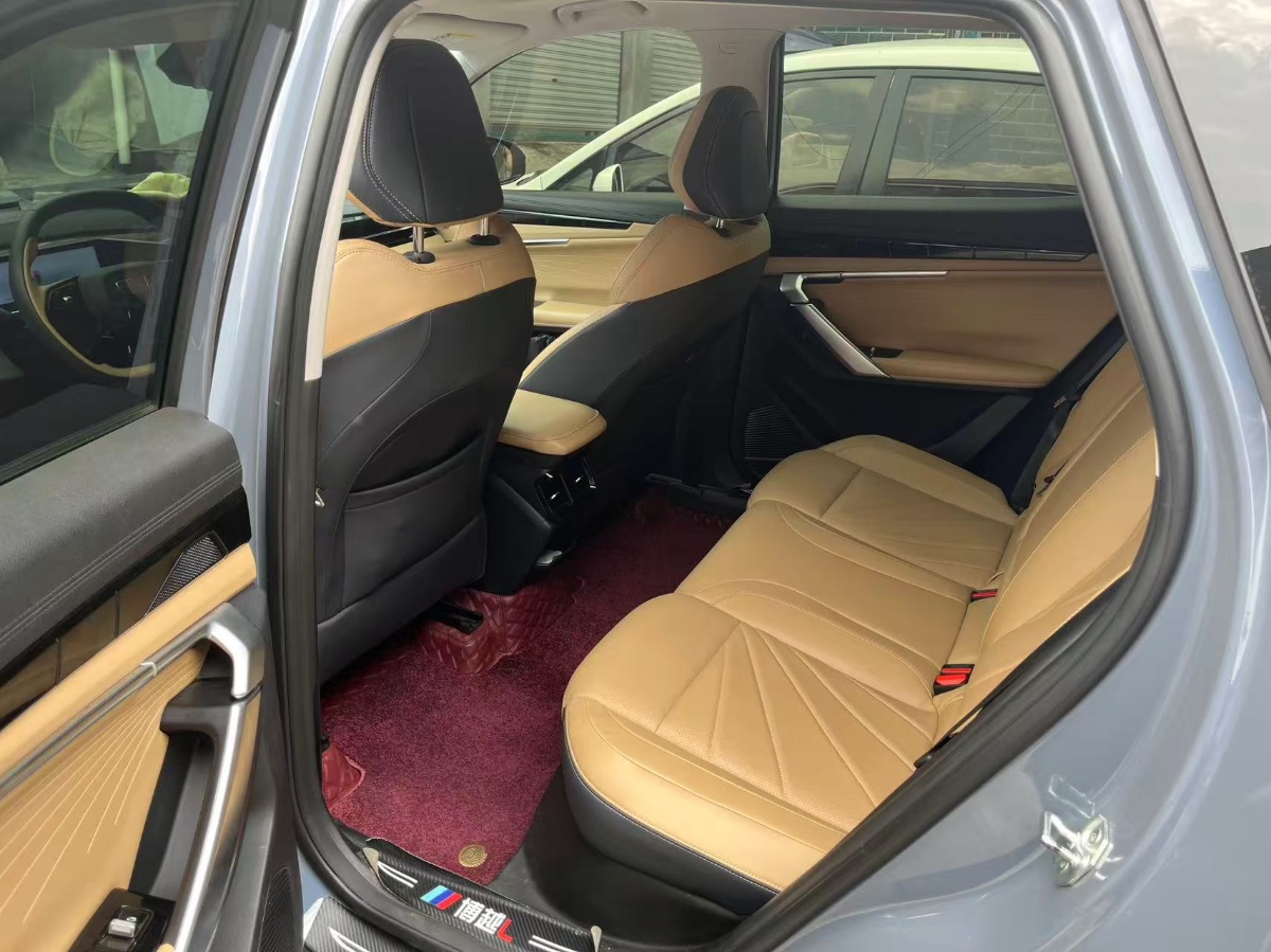 GEELY Boyue 2023 car image #2