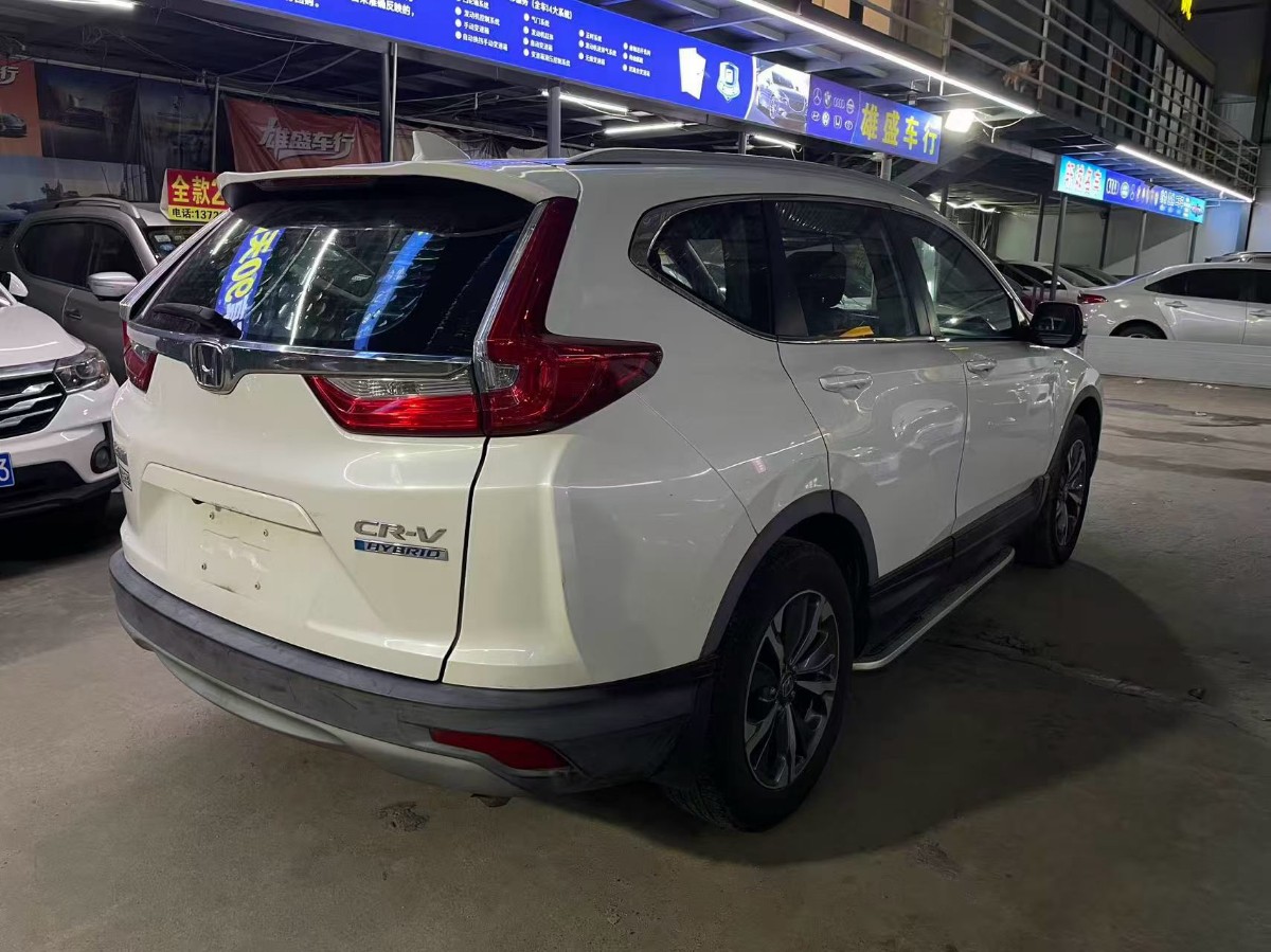 Honda CR-V 2018 immagine di auto #3