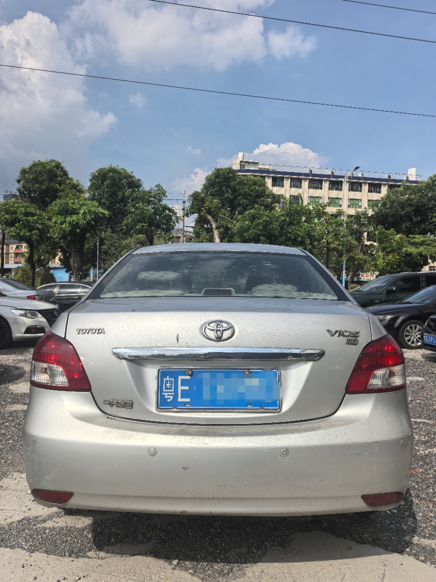 Toyota Vios 2010 #8 Toyota Vios 2010 car image #8