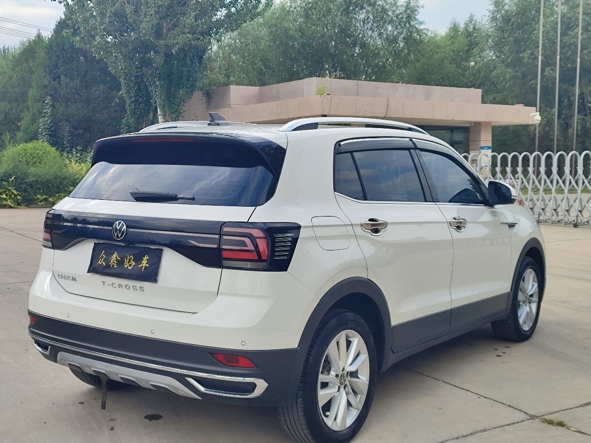 Volkswagen T-Cross 2022 car image #9