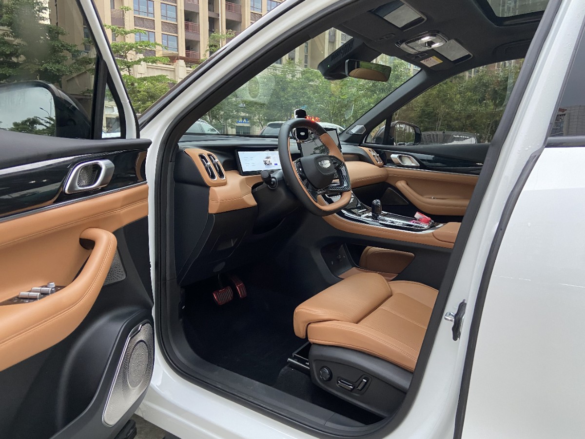 GEELY Boyue L 2025 image de voiture #4