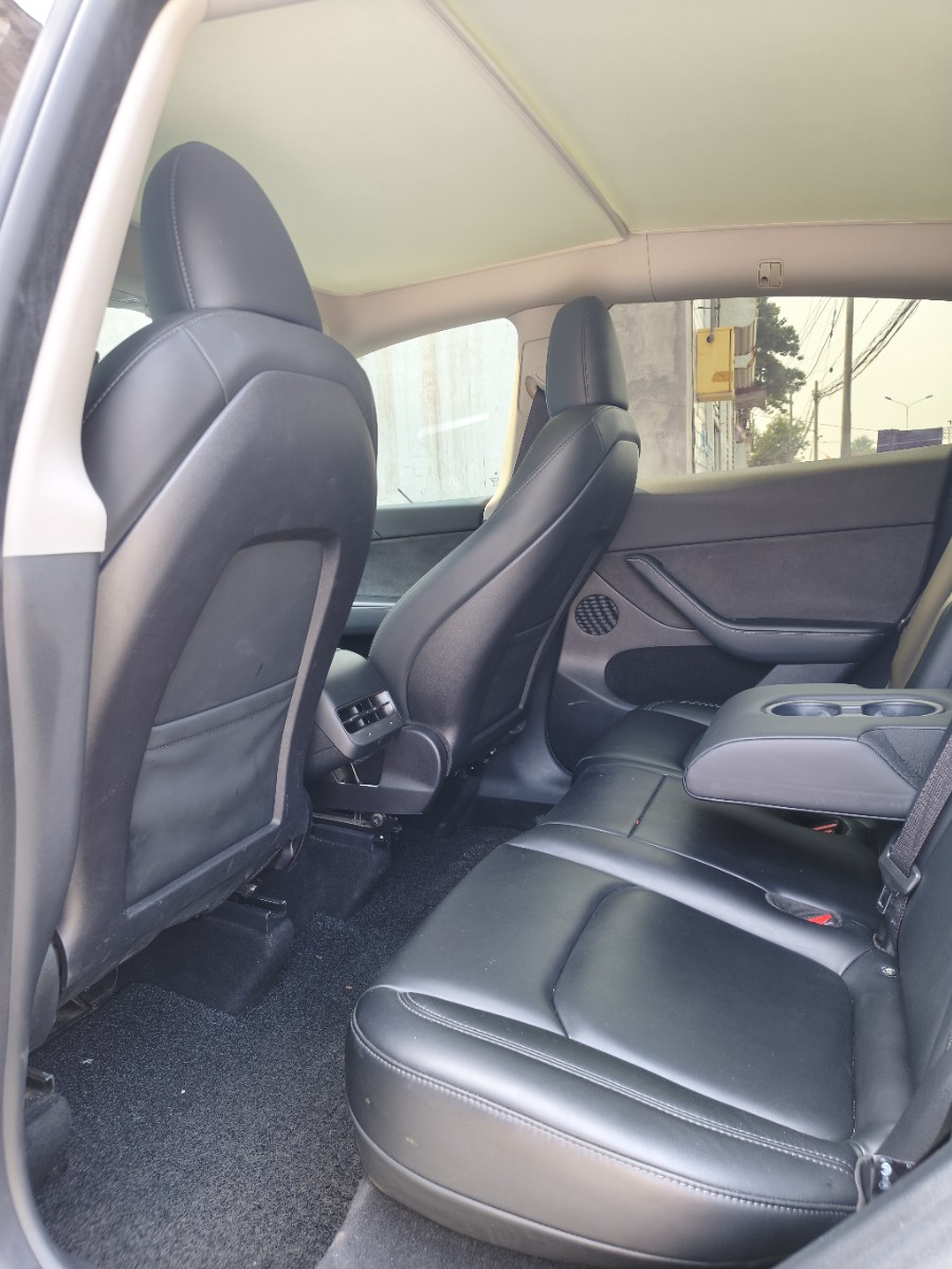 Tesla Model Y 2023 #3 Tesla Model Y 2023 car image #3