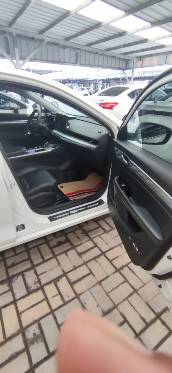 GEELY Emgrand L HiP 2023 car image #3