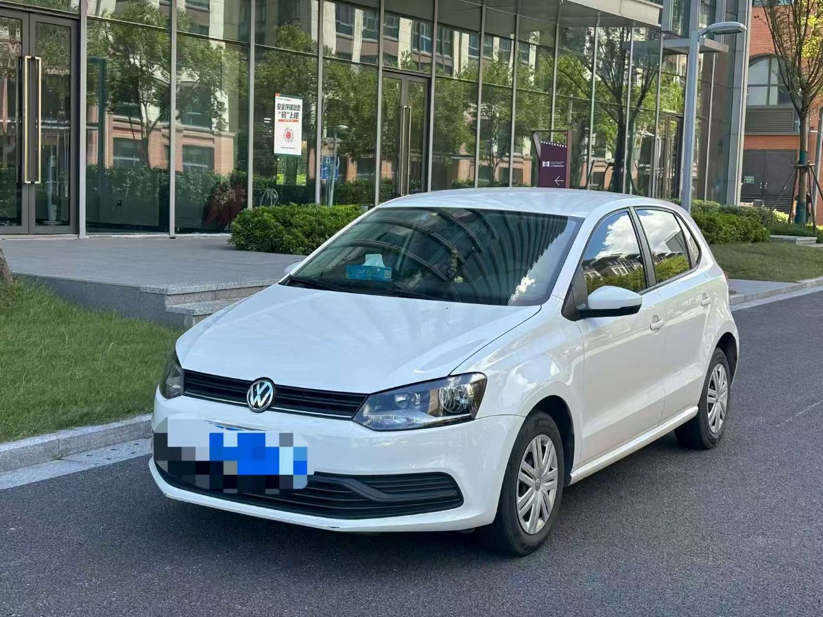Volkswagen Polo 2017 Volkswagen Polo 2017 car image