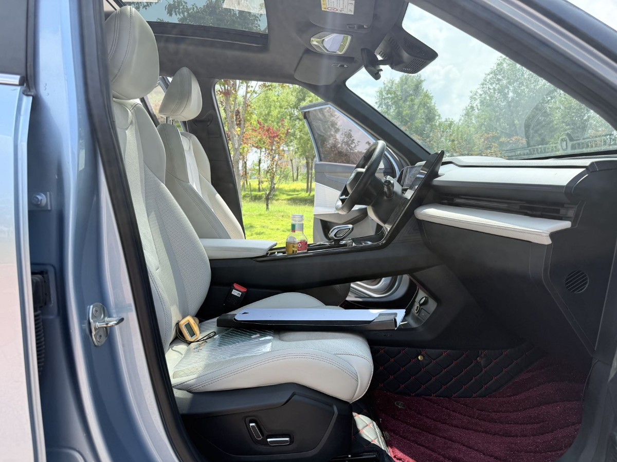 GEELY Boyue 2023 car image #10