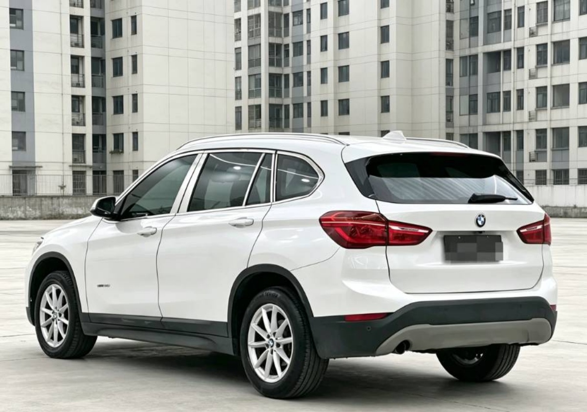 BMW X1 2018 #4 BMW X1 2018 car image #4