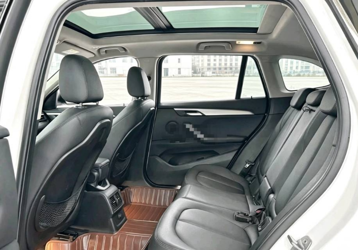BMW X1 2018 #8 BMW X1 2018 car image #8