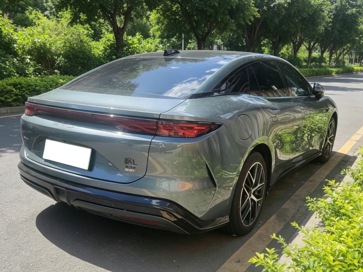 BYD HanL 2025 car image #6