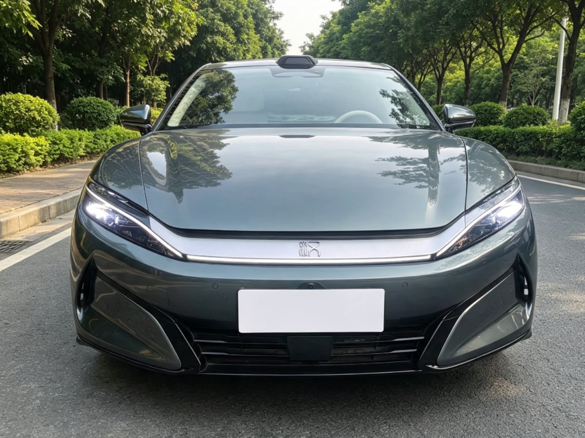 BYD HanL 2025 car image #2