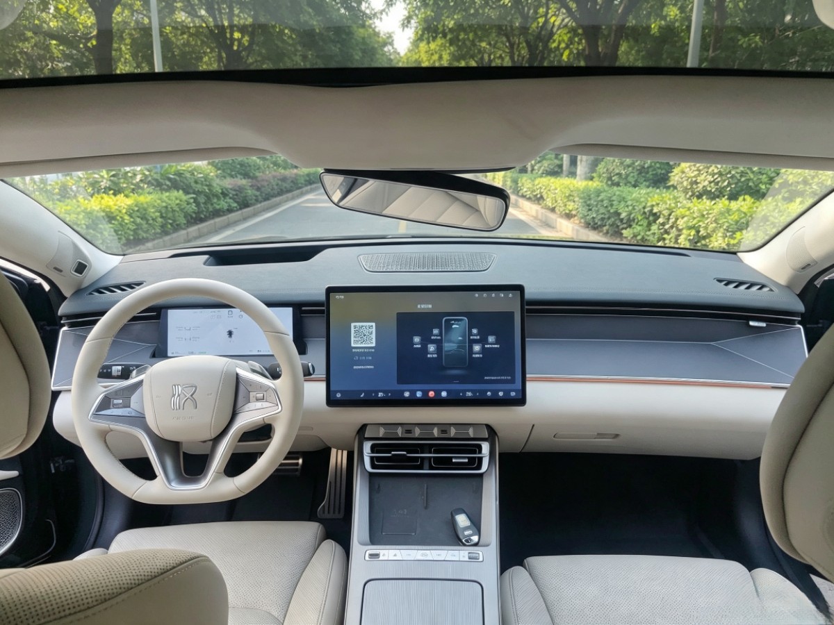 BYD HanL 2025 car image #12