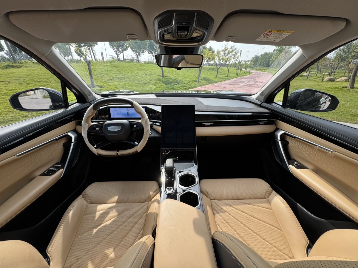 GEELY Boyue L 2023 car image #11