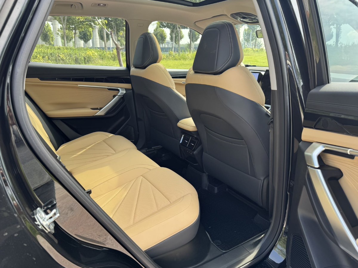 GEELY Boyue L 2023 car image #14