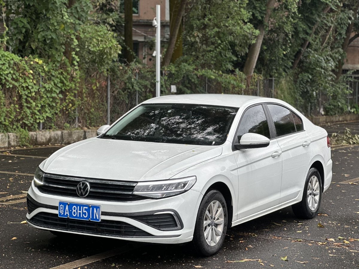 Volkswagen Bora 2024 immagine di auto 
