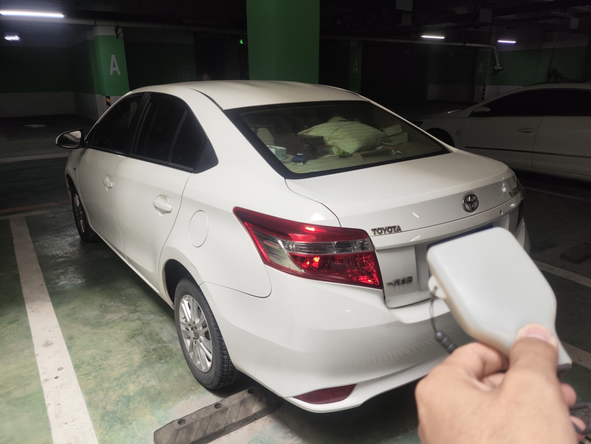 Toyota Vios 2015 car image #9