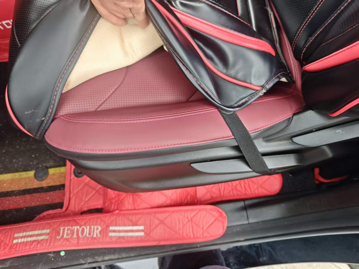 Jetour X70 PLUS 2024 car image #9
