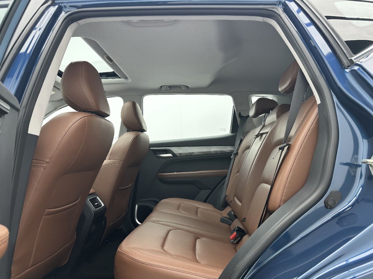 GEELY Vision X6 2023 car image #6
