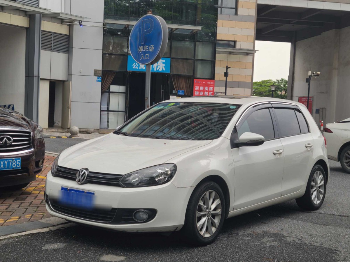 Volkswagen Golf 2014 Volkswagen Golf 2014 immagine di auto