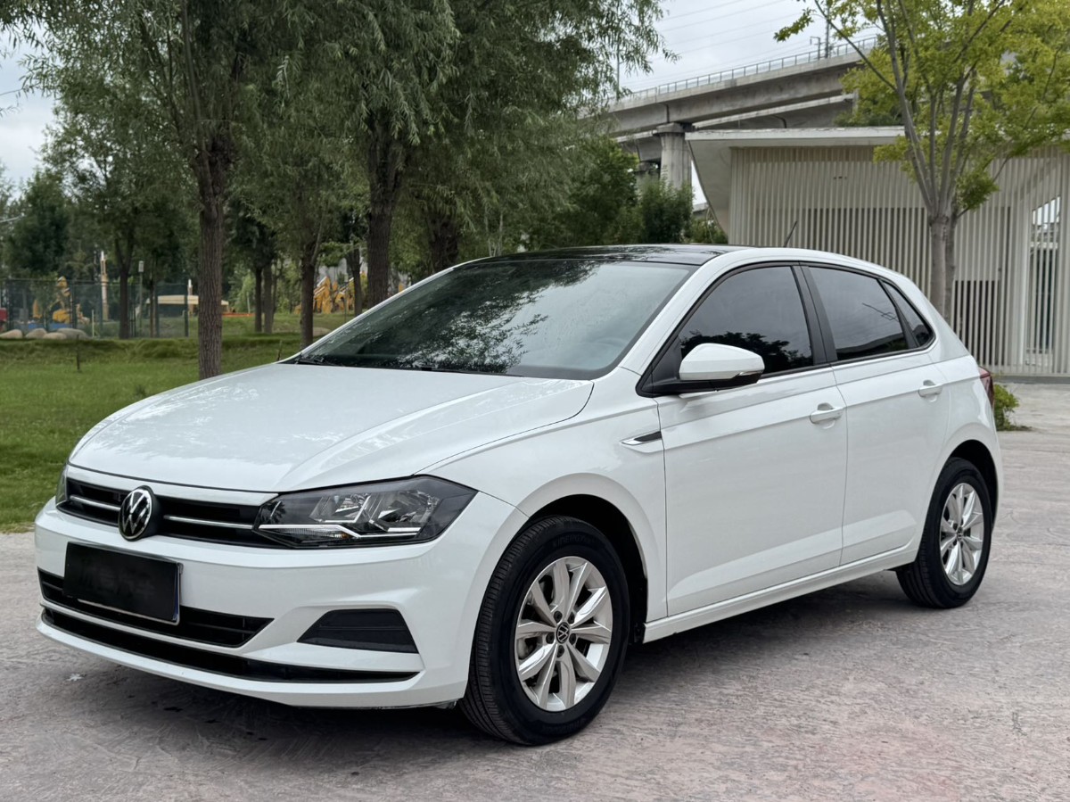 Volkswagen Polo 2023 car image 