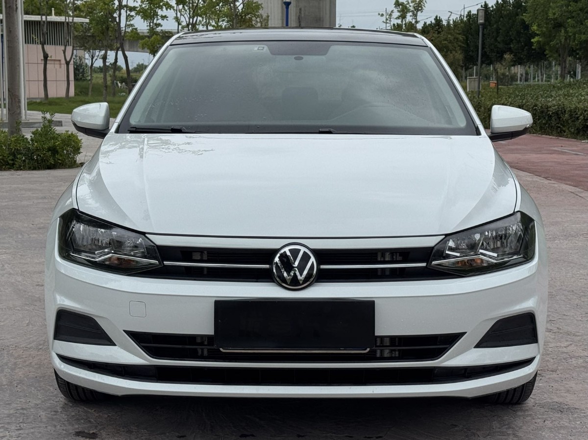 Volkswagen Polo 2023 car image #2