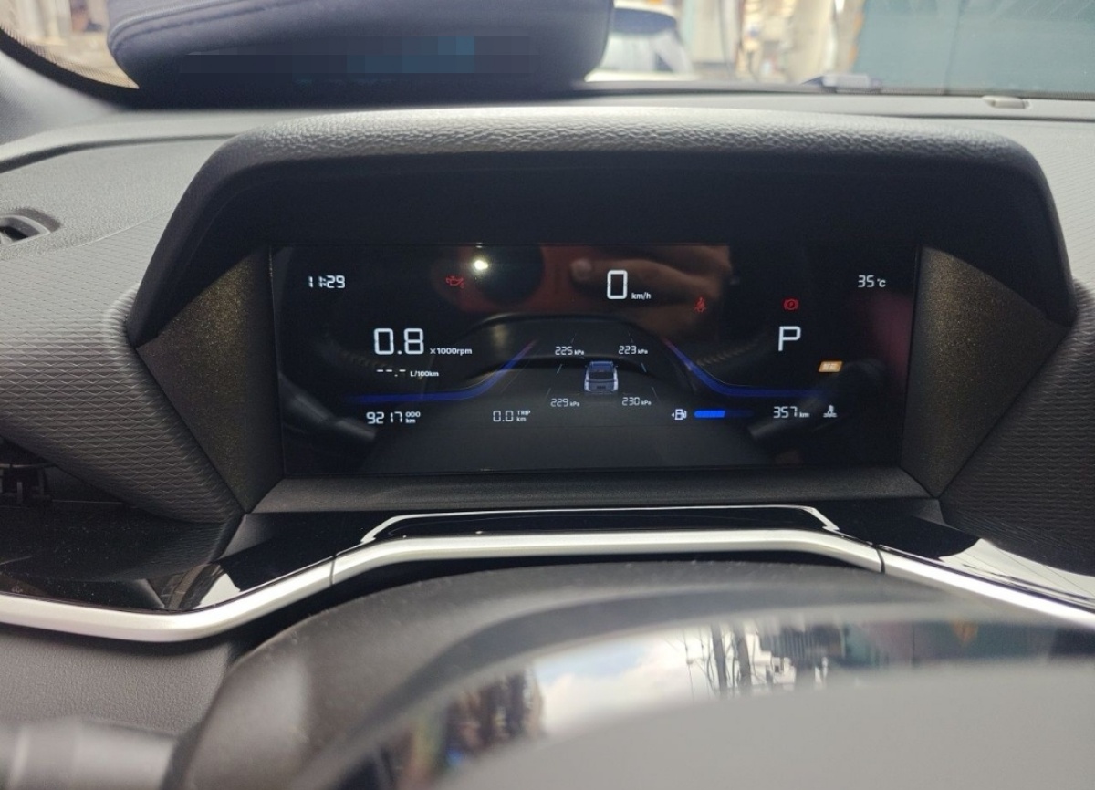 GEELY Coolray 2025 #3 GEELY Coolray 2025 car image #3