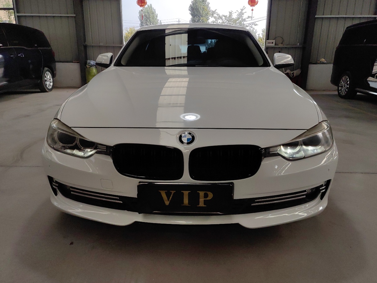 BMW 3 Series 2012 BMW 3 Series 2012 car image