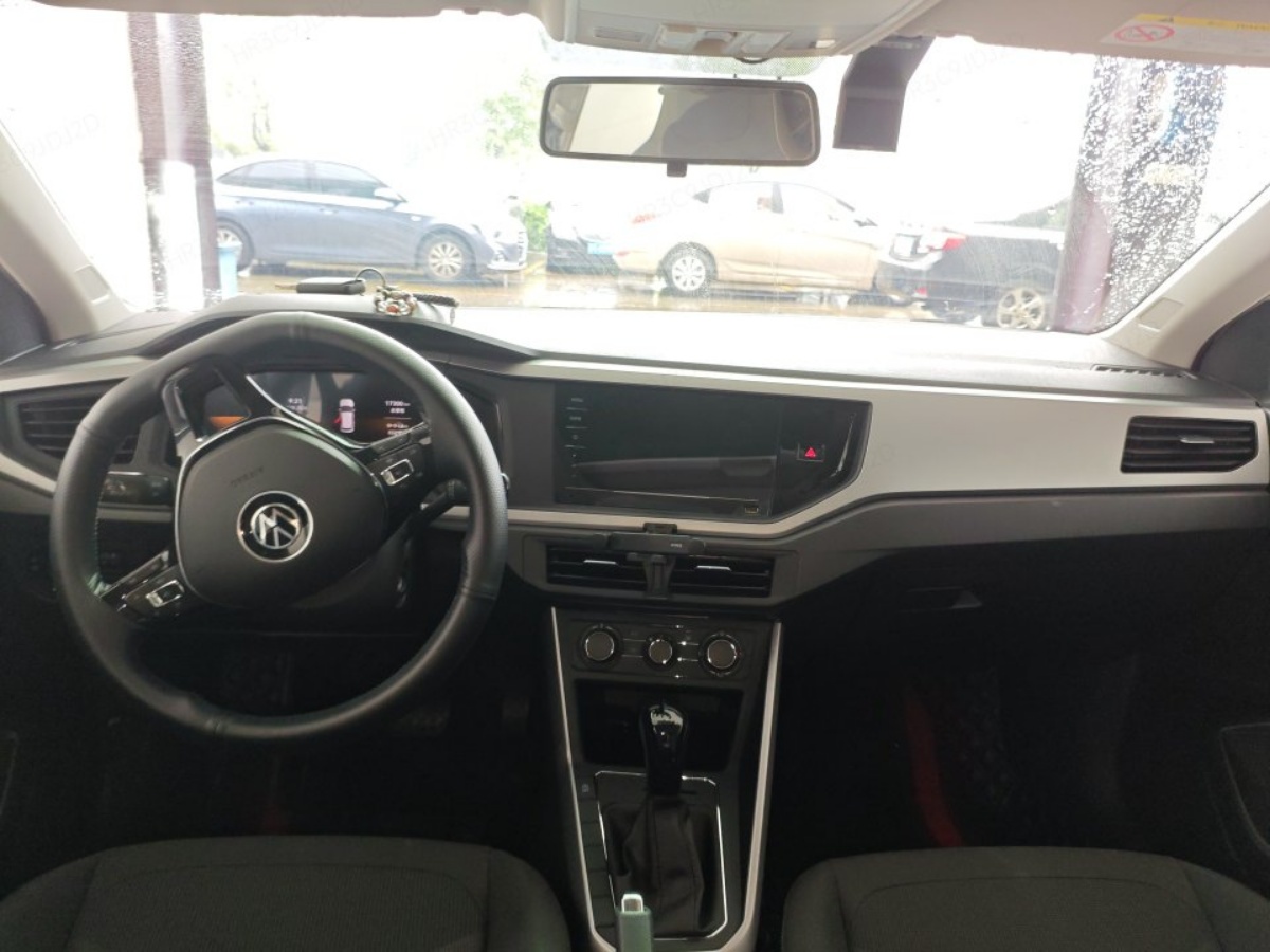 Volkswagen Polo 2023 car image #5