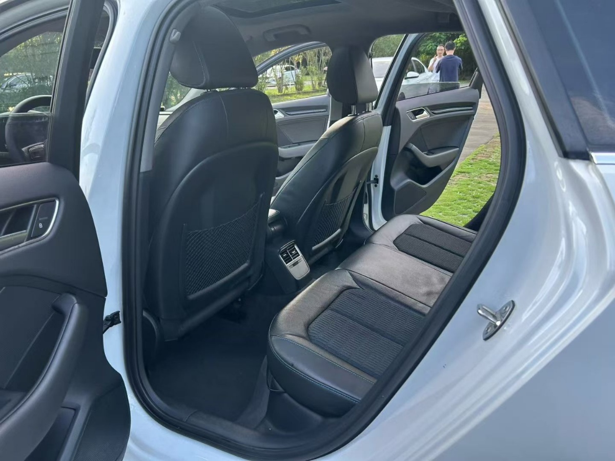 Audi A3 2018 car image #6
