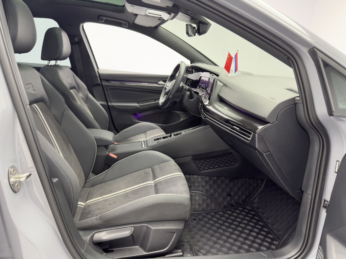 Volkswagen Golf 2023 #12 Volkswagen Golf 2023 car image #12