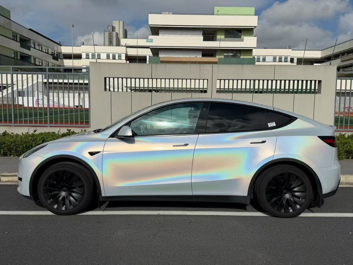 Tesla Model Y 2023 #10 Tesla Model Y 2023 car image #10