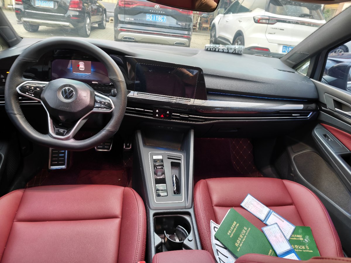 Volkswagen Golf 2021 car image #6