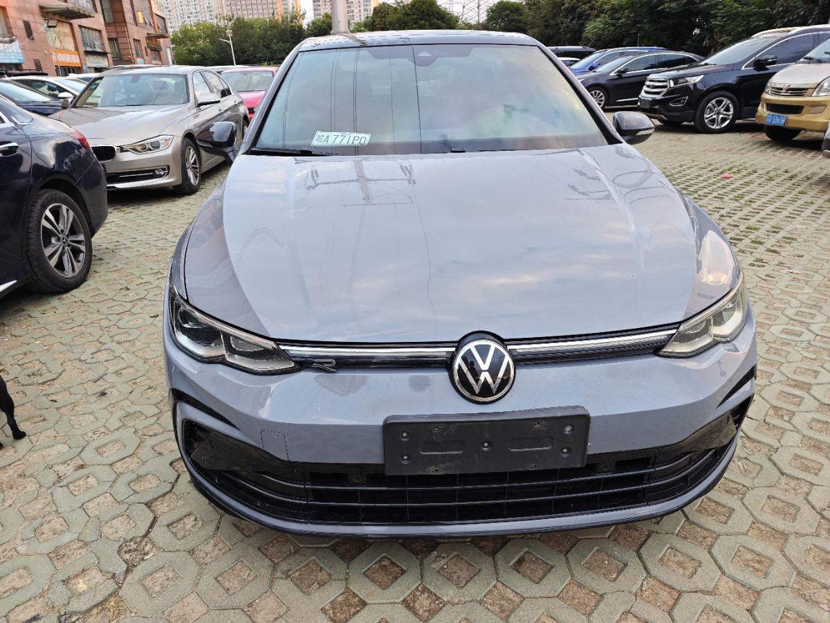Volkswagen Golf 2021 car image 