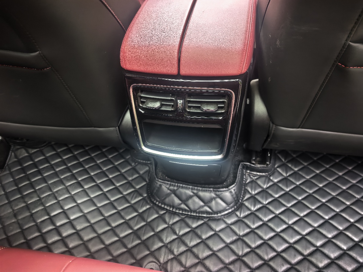 Jetour X70 PLUS 2022 car image #17